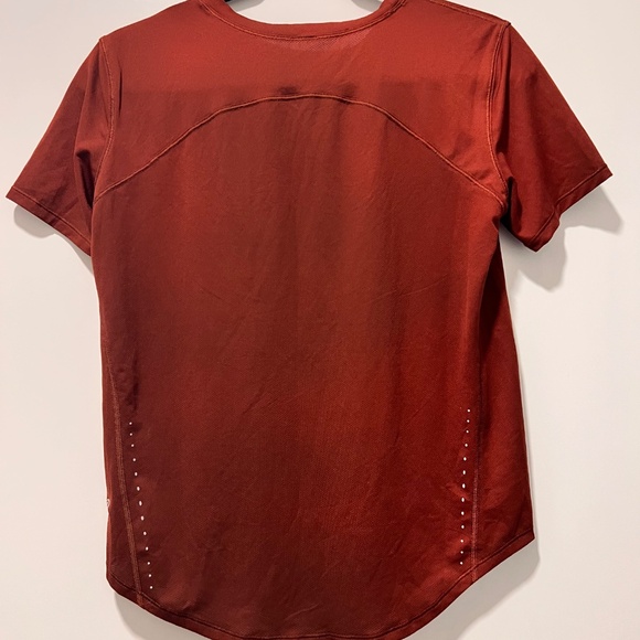 LULULEMON High Neck Running &Training T Shirt Size 6 - Picture 3 of 4